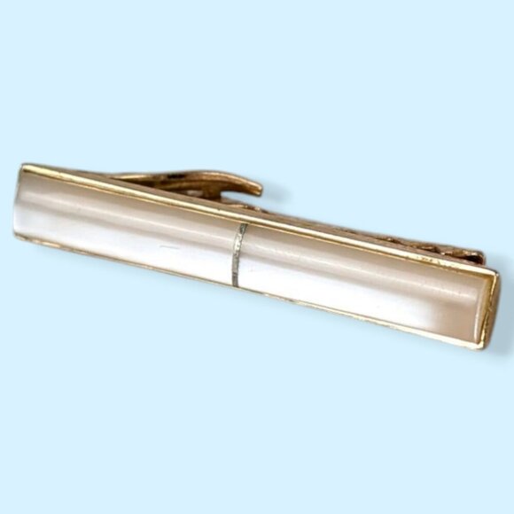 (2/$20) Vintage Mother of Pearl Small Tie Clip - Picture 3 of 6